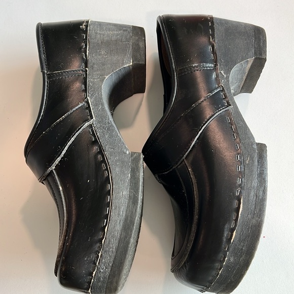 Black Leather Slip-On Clogs - Per, 42, wood and leather - Picture 8 of 9
